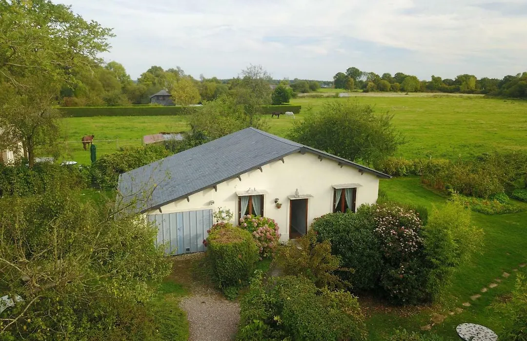 Chambres D'Hotes Les 4 Chemins-1